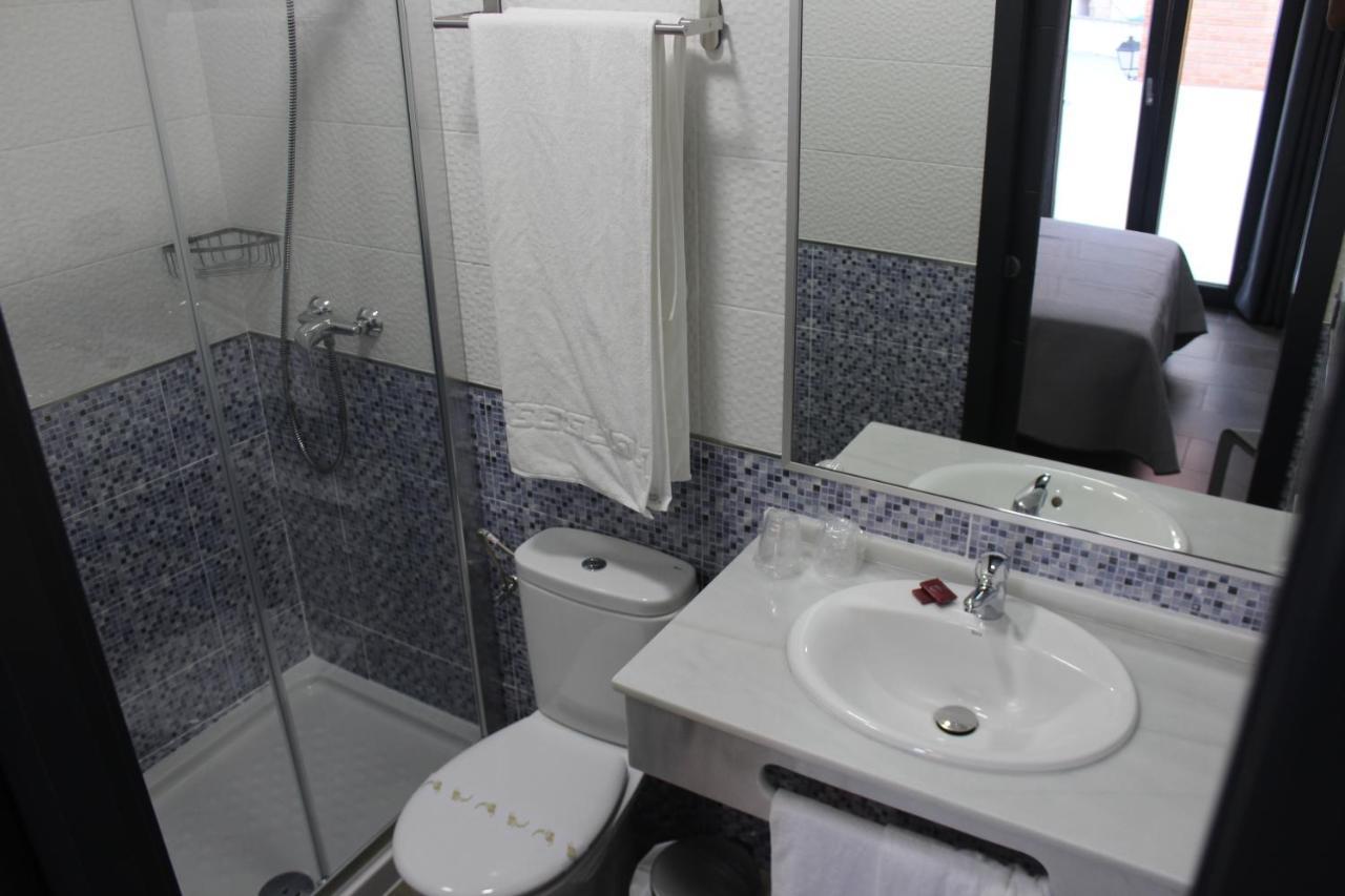 Hostal Maria Jose Conil De La Frontera Zewnętrze zdjęcie