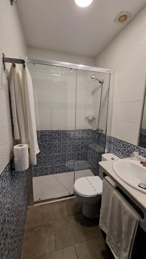 Hostal Maria Jose Conil De La Frontera Zewnętrze zdjęcie