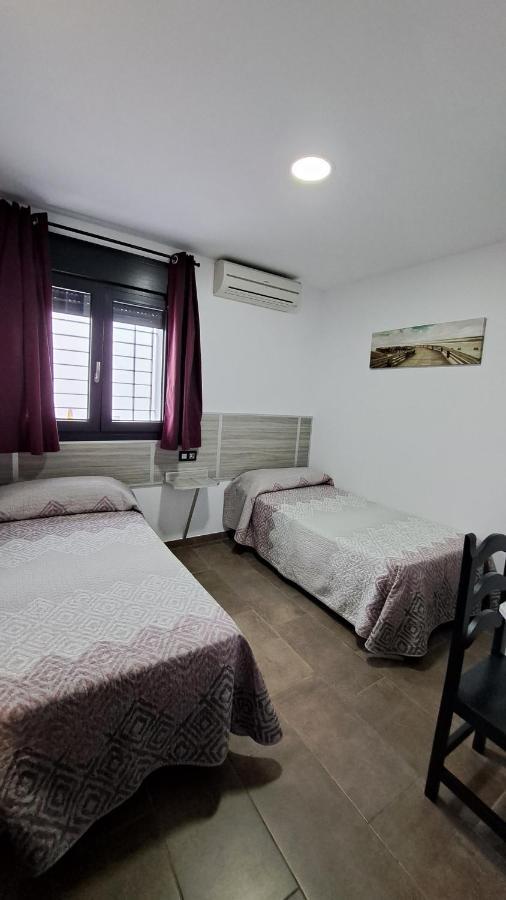 Hostal Maria Jose Conil De La Frontera Zewnętrze zdjęcie