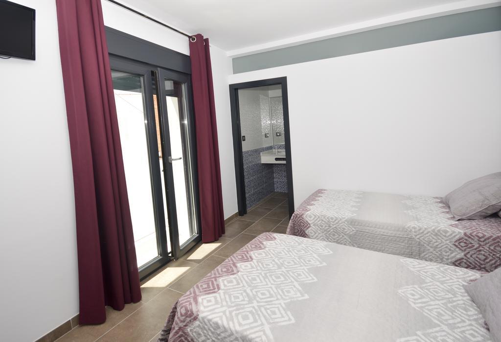 Hostal Maria Jose Conil De La Frontera Zewnętrze zdjęcie